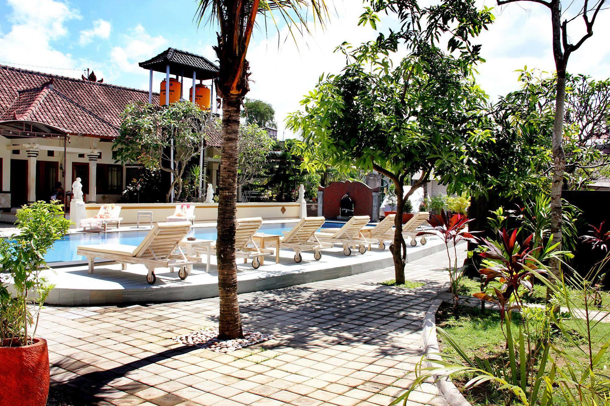 Wisma tamu Warung Coco 3*